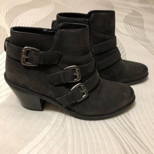 Women’s “Crown Vintage” Black Boots Size 9